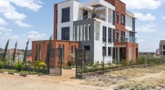 4bdrm Manson In Membley For Sale